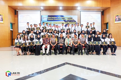 Acara Pelepasan Peserta Latsar CPNS Golongan III Angkatan 12 dari Kementrian Pariwisata