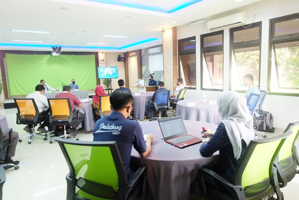 Kunjungan peserta Benchmark Pusat Riset dan Pengembangan SDM badan Standarisasi Nasionaol
