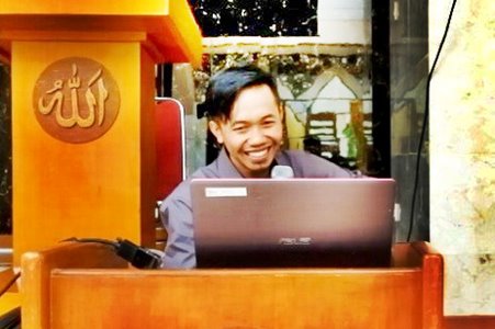 Bedah Buku "Mereka Yang Merugi" bersama Masrully, S.Ip.