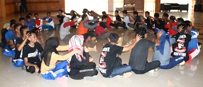 Team Building Laskar Kebersihan PKP2A I LAN