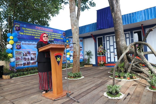 Resmikan Pondok Baca Melek Huruf, Diah Natalisa : Inovasi Tidak harus IT Minded