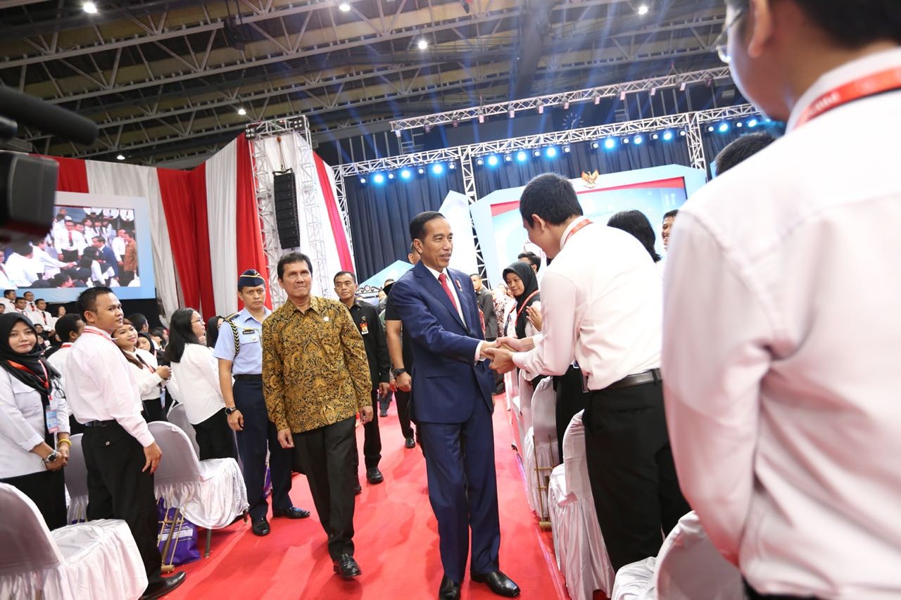 PRESIDENTIAL LECTURE;  Bersatu dalam Harmoni: Menuju Birokrasi Berkelas Dunia pada Tahun 2024