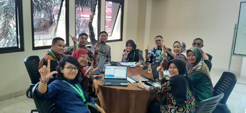 Menumbuhkan Kepercayaan Publik Terhadap ASN